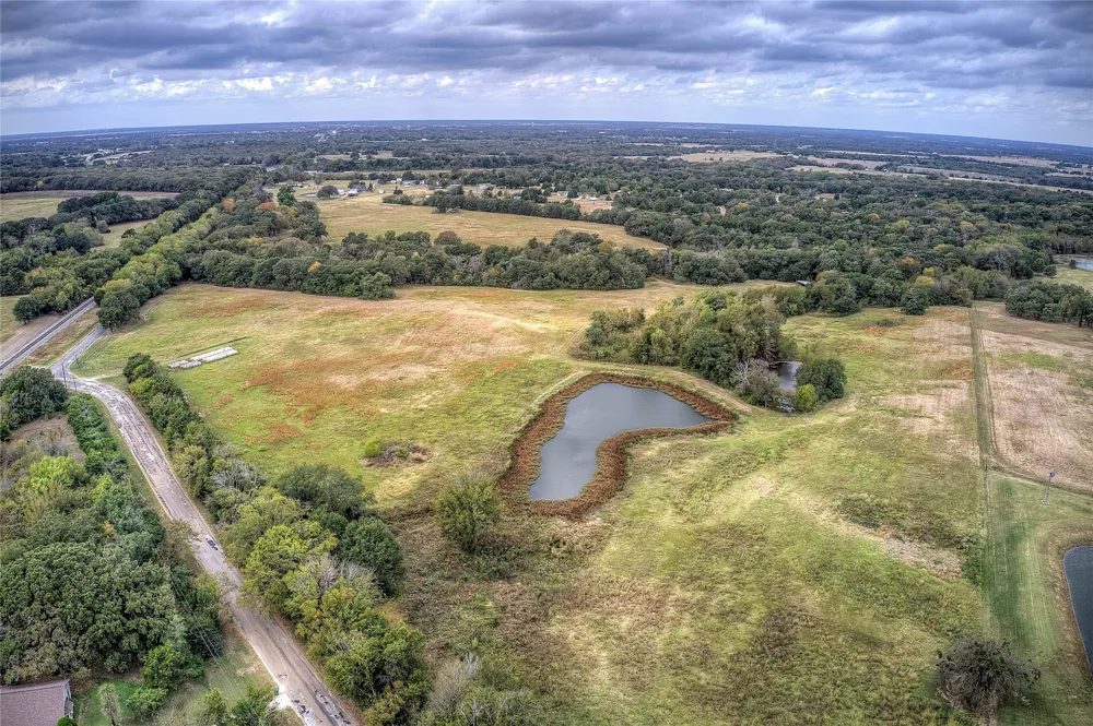 1711 County Road 3501 Wills Point, TX 75169