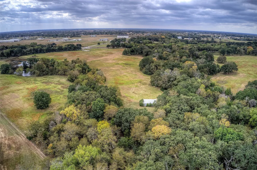 1711 County Road 3501 Wills Point, TX 75169
