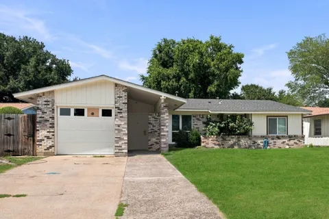 2621 Burning Tree Lane
