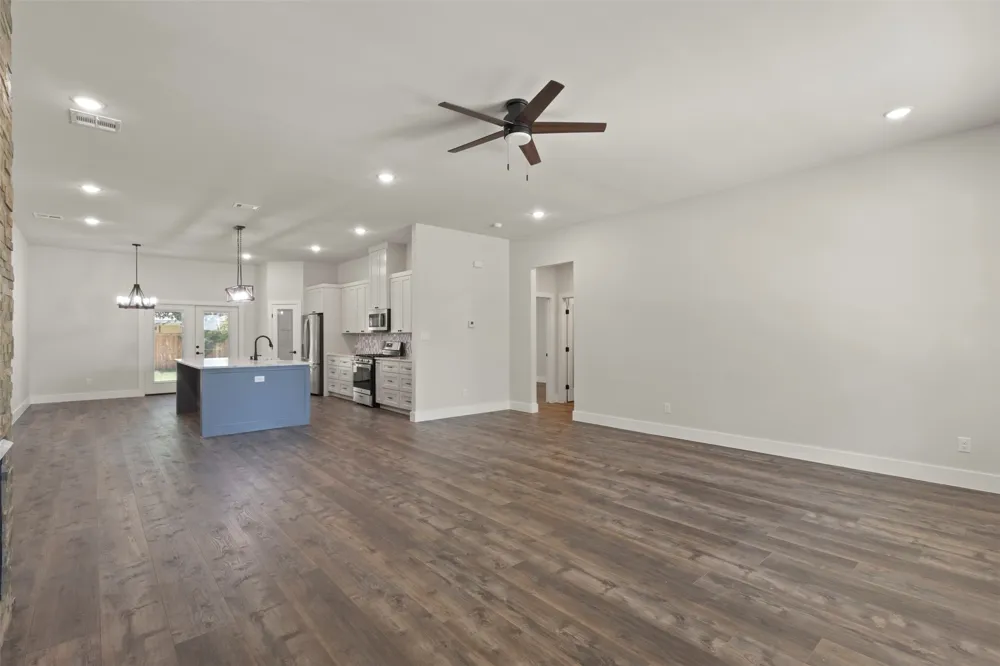 621 Oaklawn Drive River Oaks, TX 76114