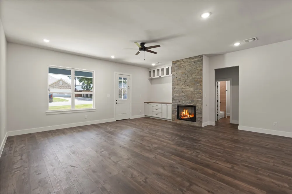 621 Oaklawn Drive River Oaks, TX 76114