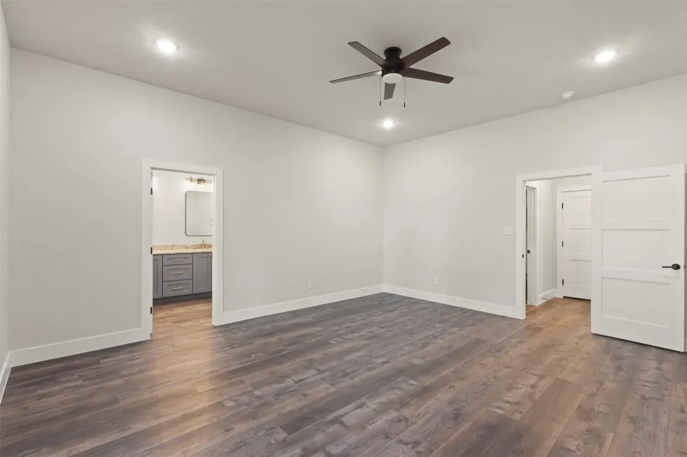 621 Oaklawn Drive River Oaks, TX 76114