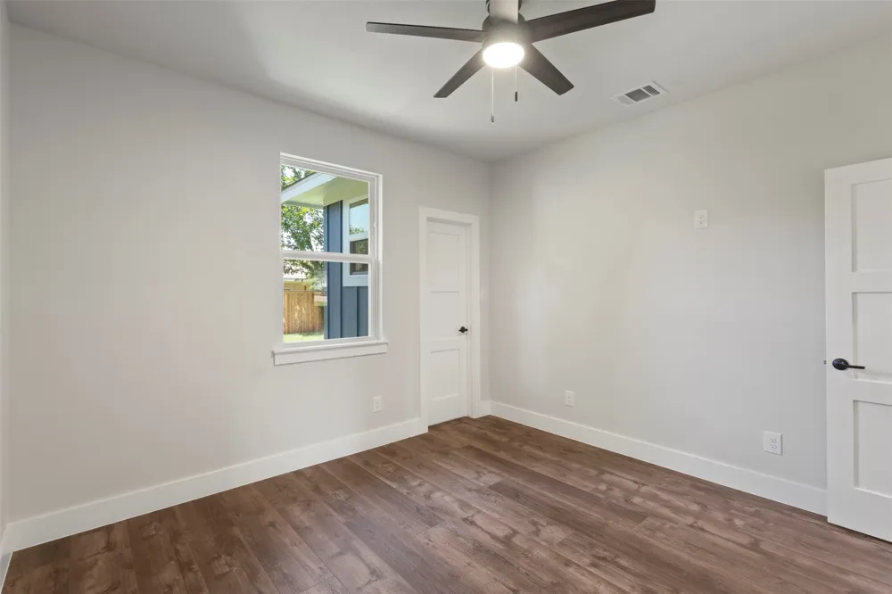 621 Oaklawn Drive River Oaks, TX 76114