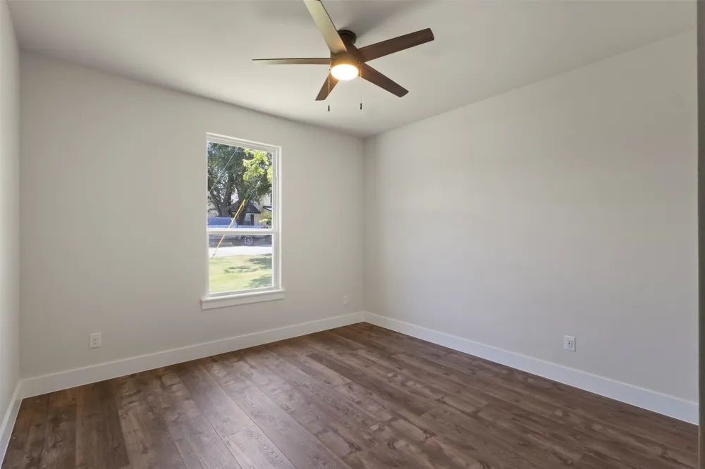 621 Oaklawn Drive River Oaks, TX 76114