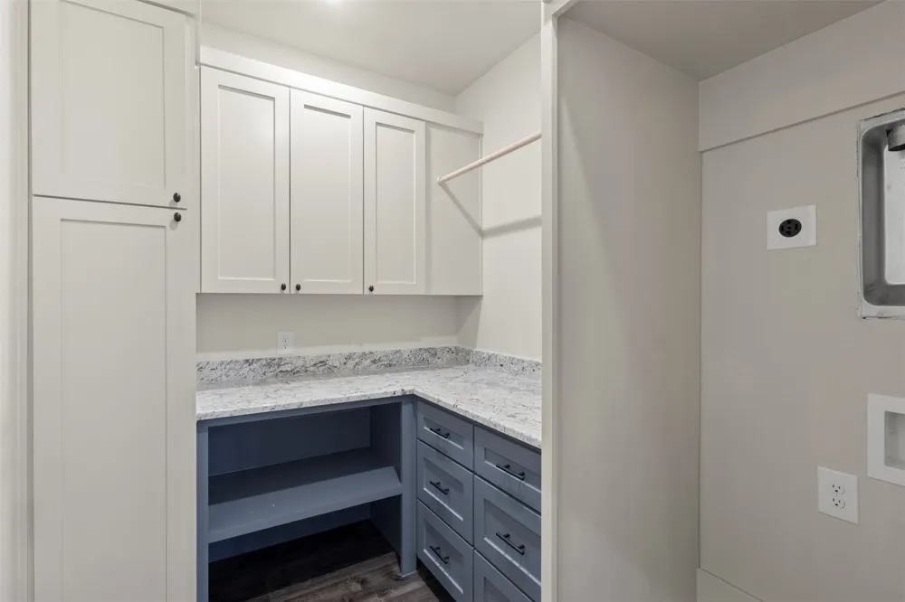 621 Oaklawn Drive River Oaks, TX 76114