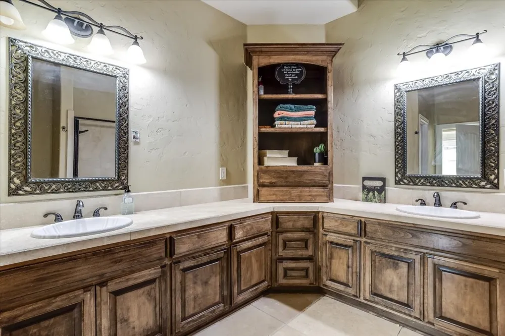30 Tananger Springs Drive Denison, TX 75021