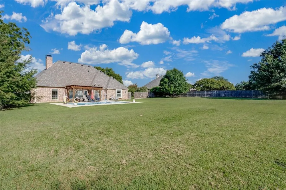 30 Tananger Springs Drive Denison, TX 75021