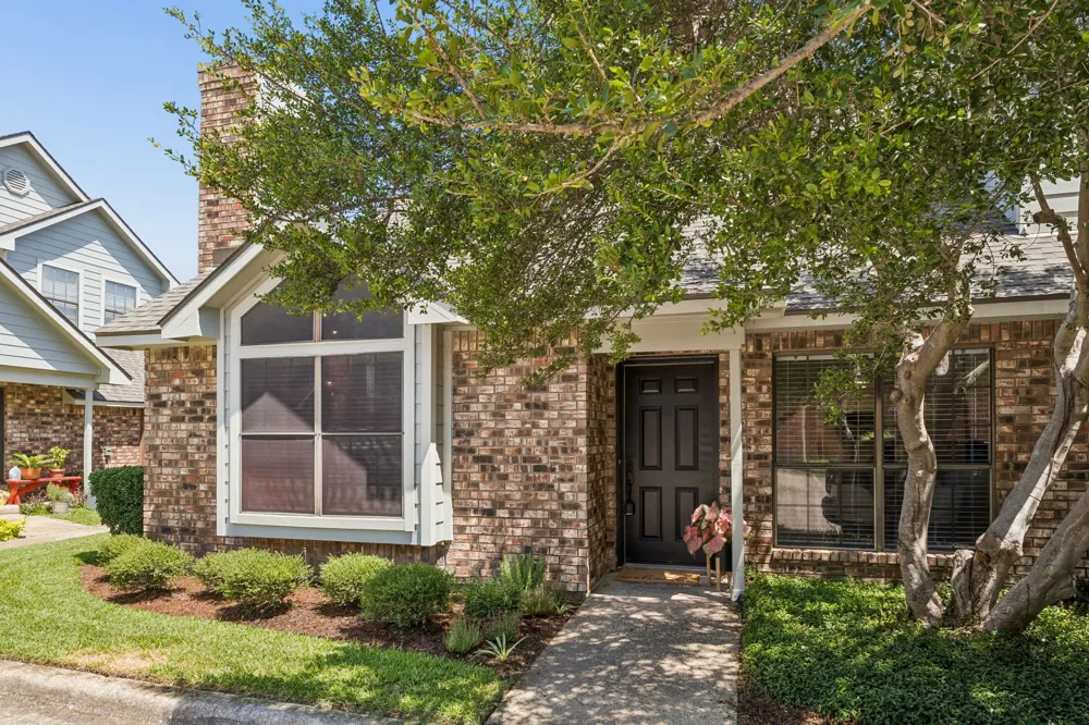 449 Harris Street #101H Coppell, TX 75019