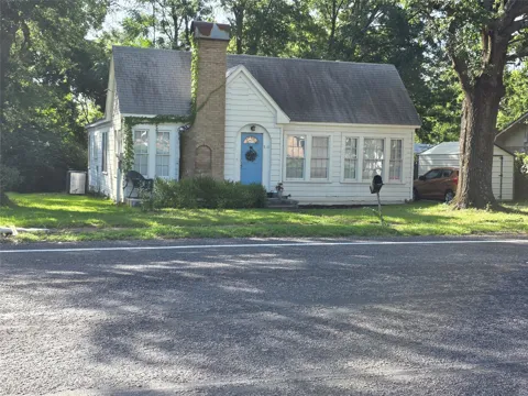 810 Main