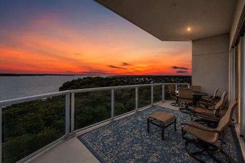 2800 Lakeside Parkway #602