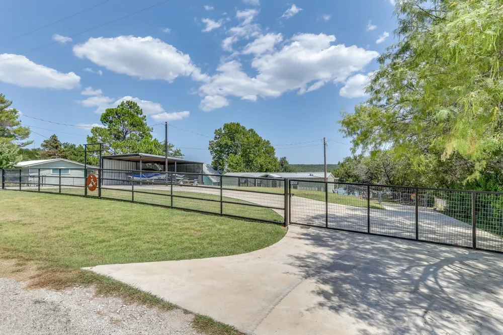 606 Dunn Drive Palo Pinto, TX 76484