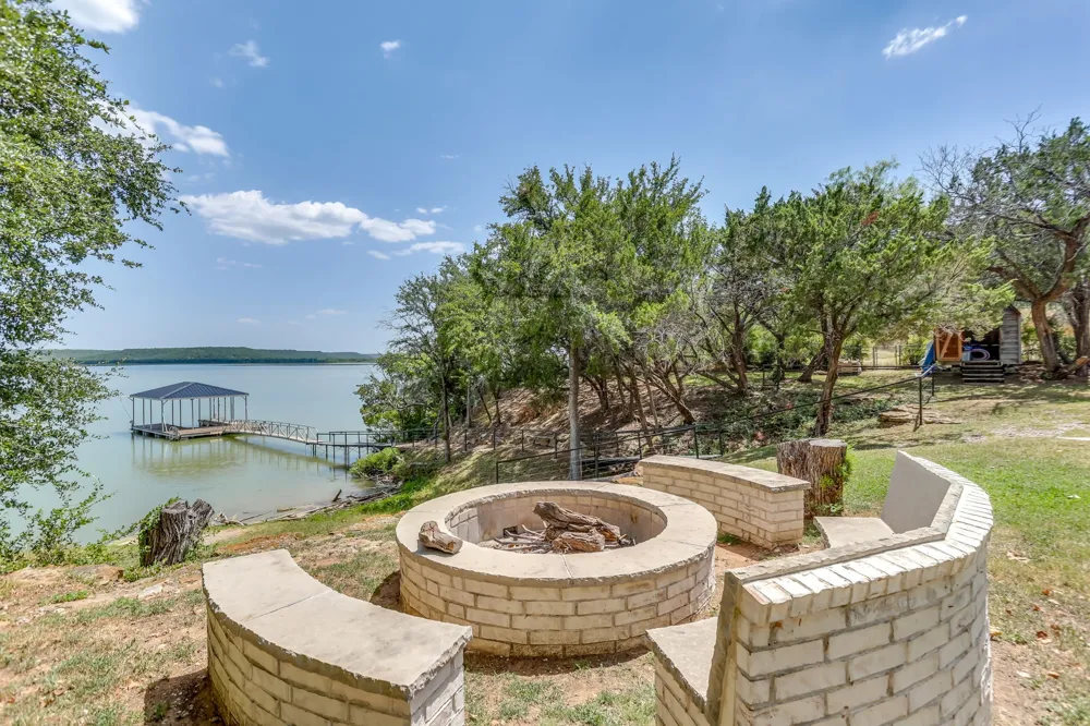 606 Dunn Drive Palo Pinto, TX 76484