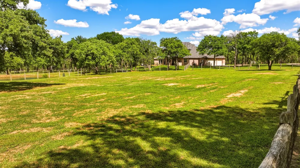 400 Porter Road Bartonville, TX 76226