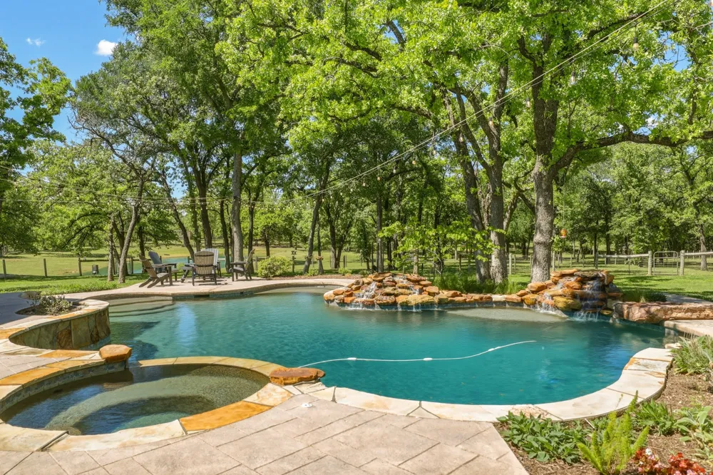 400 Porter Road Bartonville, TX 76226