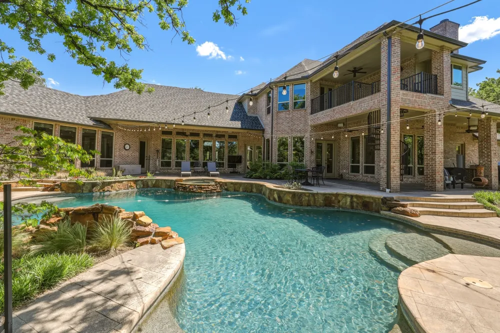 400 Porter Road Bartonville, TX 76226