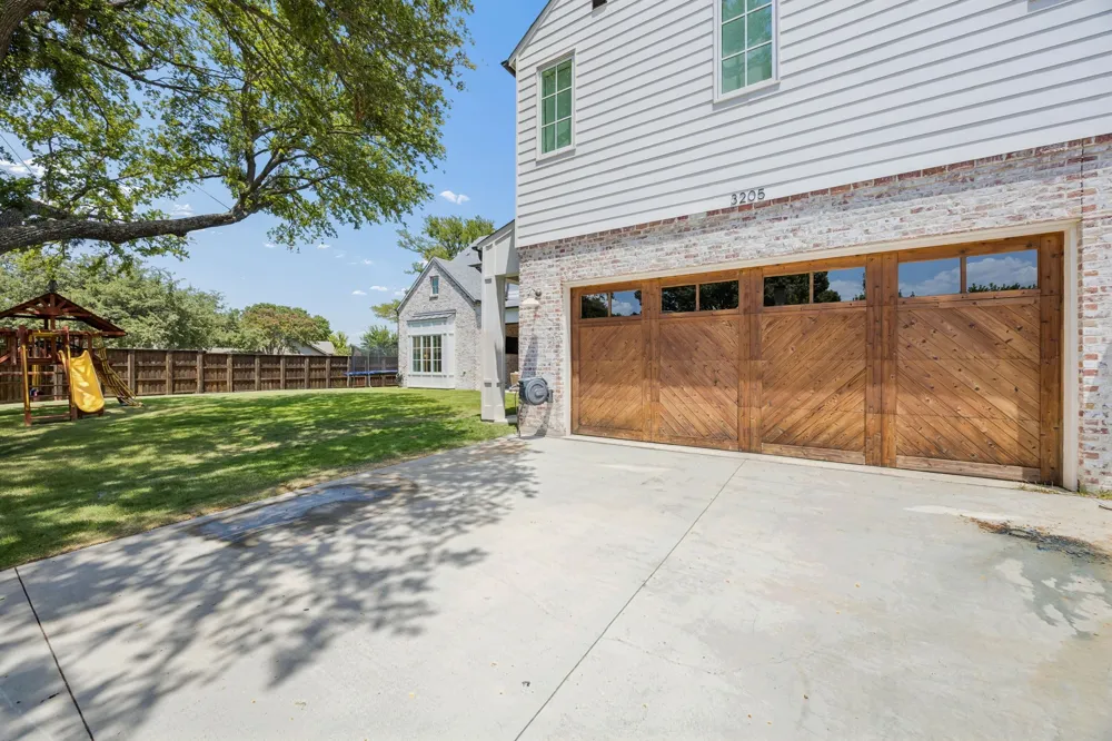 3205 Canyon Creek Drive Richardson, TX 75080