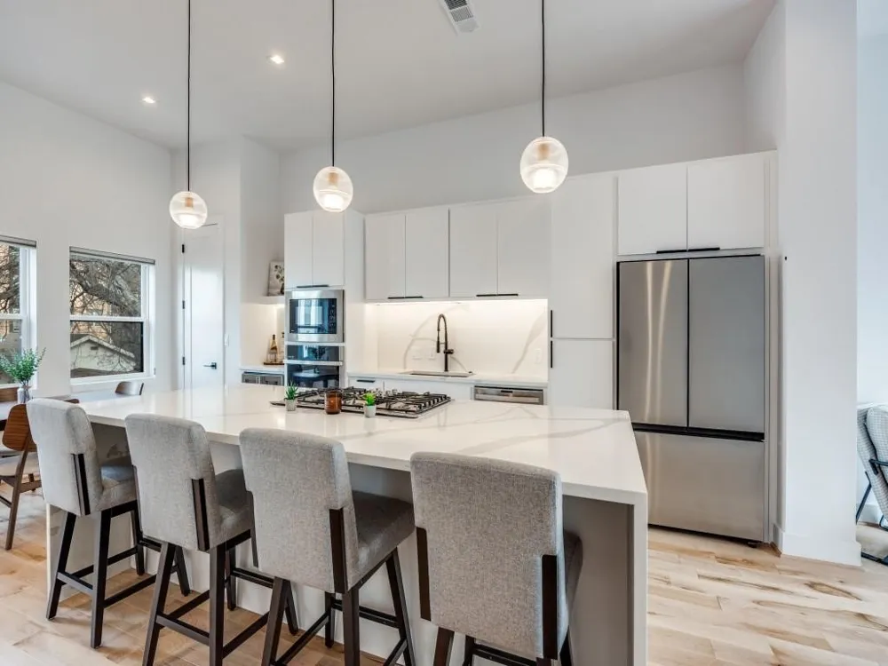 929 Bayonne Street Dallas, TX 75212