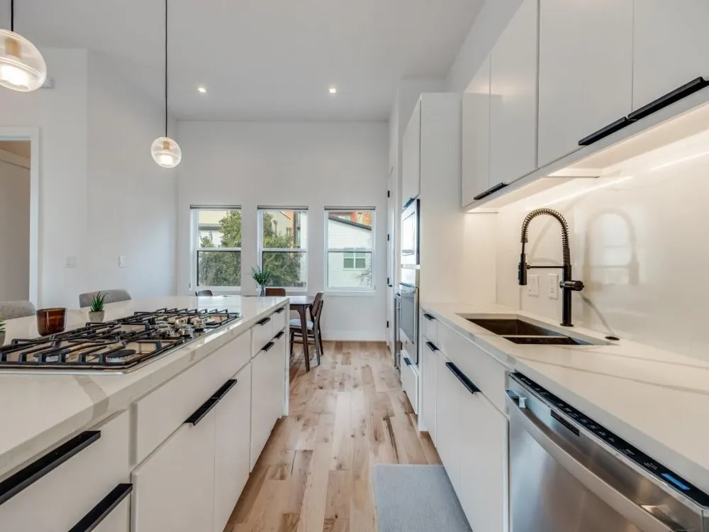 929 Bayonne Street Dallas, TX 75212