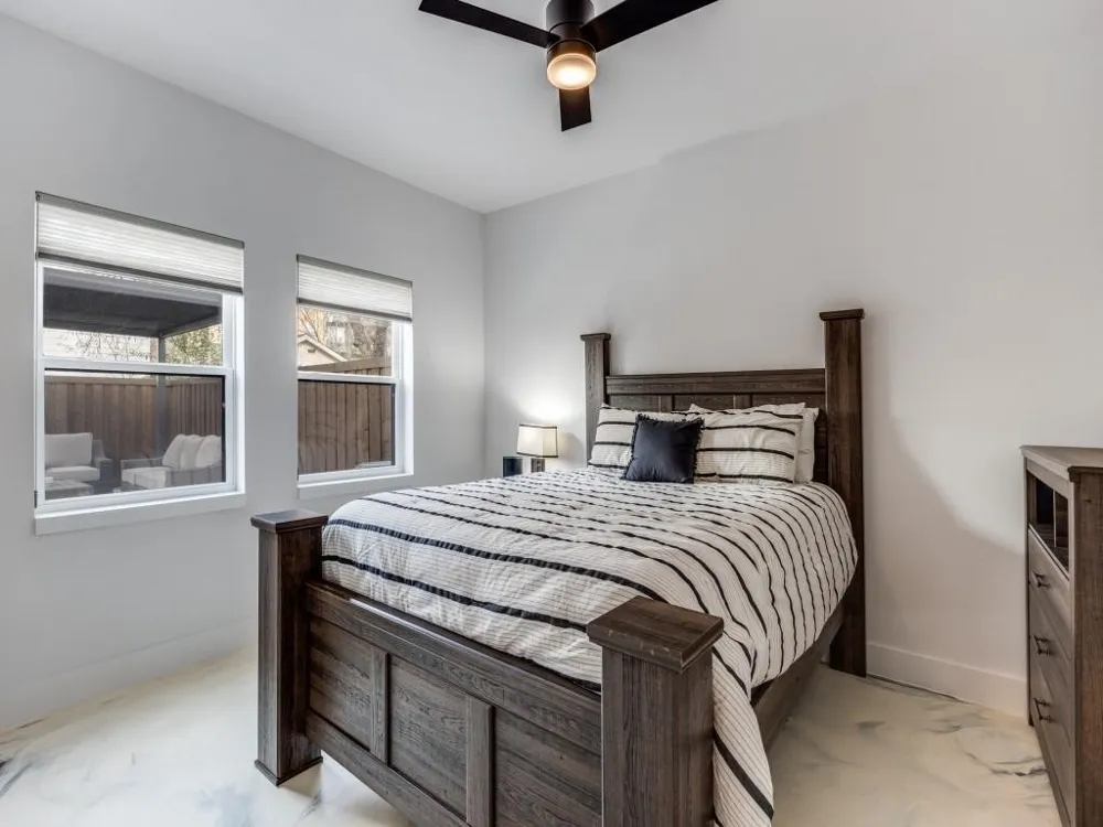 929 Bayonne Street Dallas, TX 75212