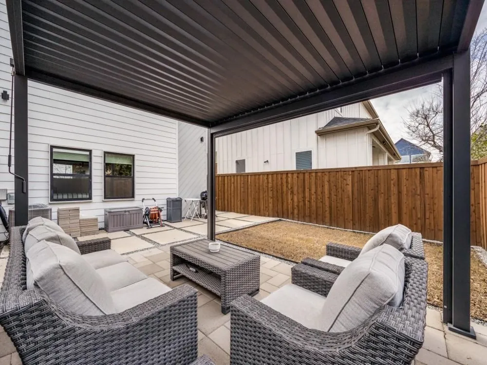 929 Bayonne Street Dallas, TX 75212