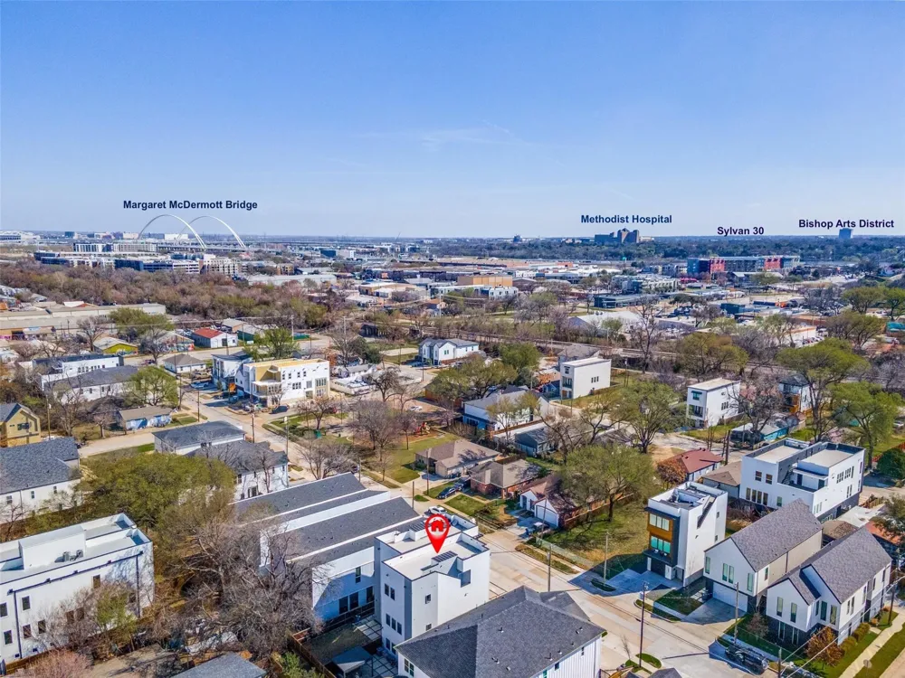929 Bayonne Street Dallas, TX 75212