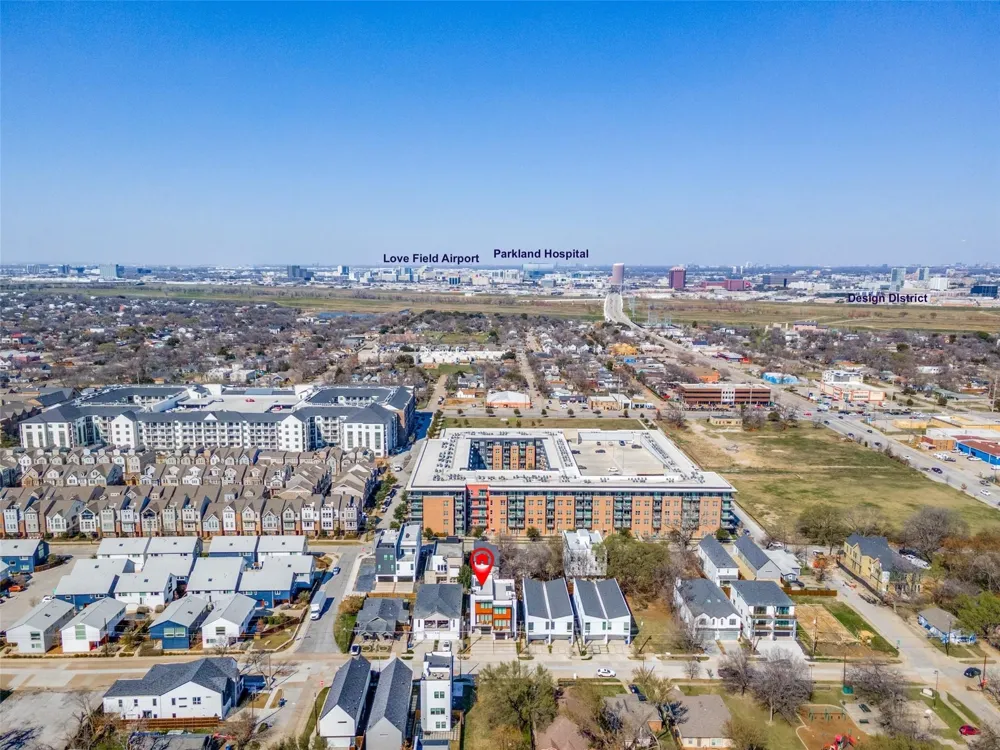 929 Bayonne Street Dallas, TX 75212