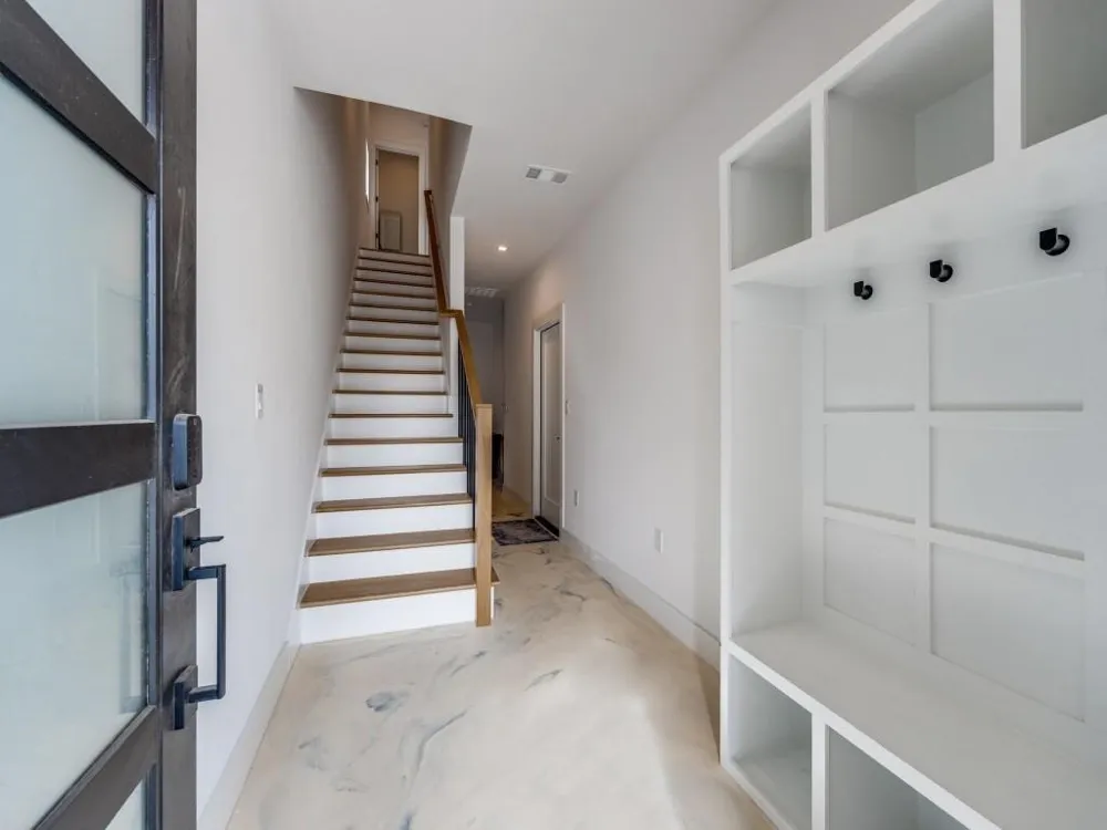 929 Bayonne Street Dallas, TX 75212