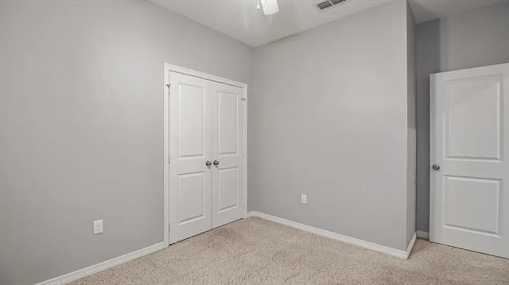 2927 Meadow Brook Trail Tyler, TX 75701