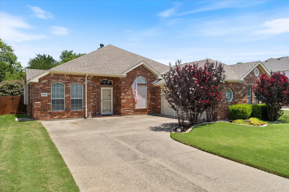 5815 Teal Court Sachse, TX 75048