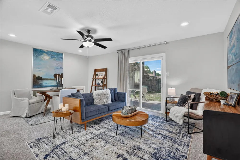 404 NW Wintercrest Road Burleson, TX 76028