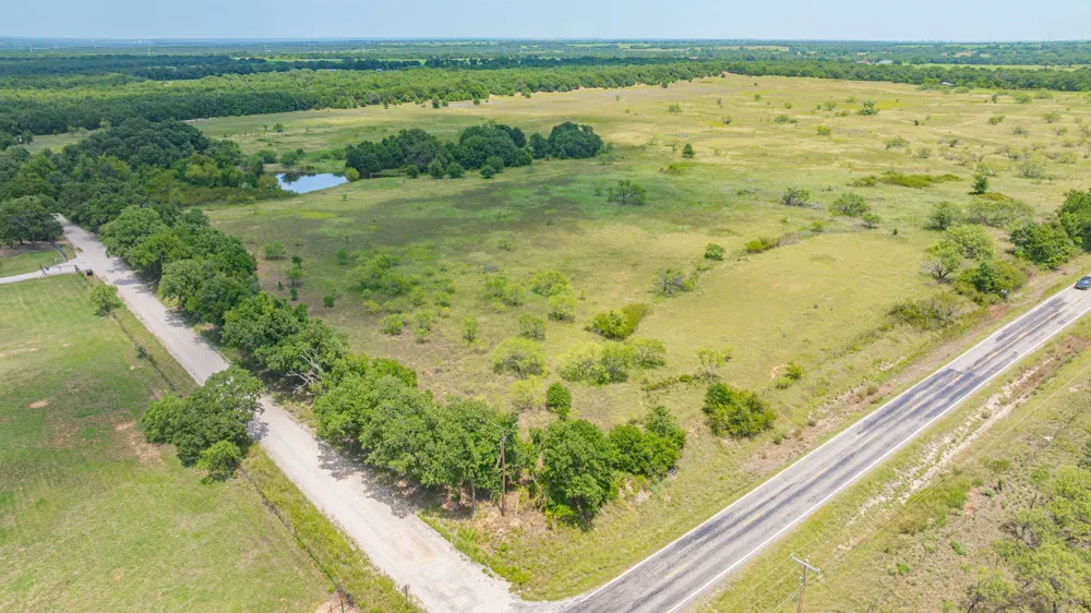 301 County Road 193 Carbon, TX 76435