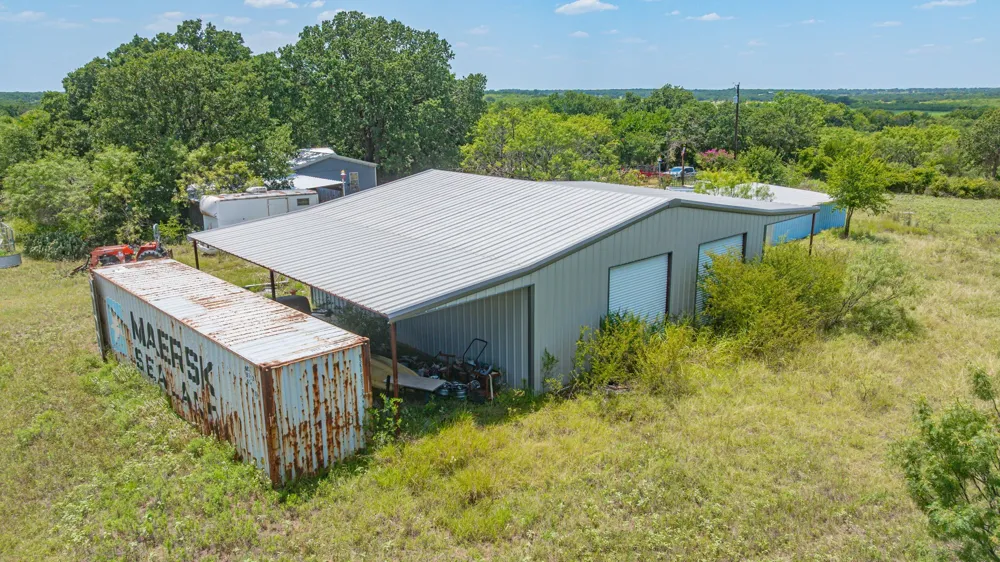 301 County Road 193 Carbon, TX 76435