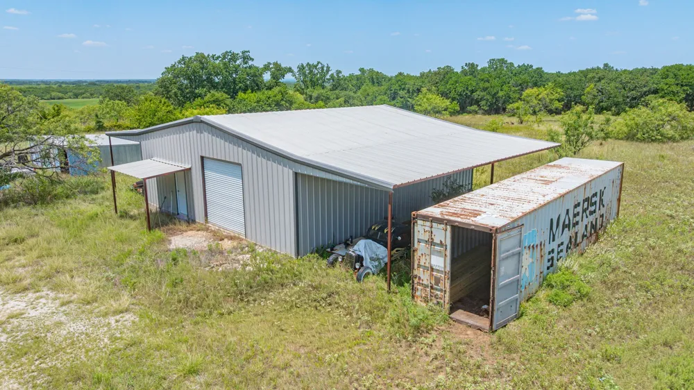 301 County Road 193 Carbon, TX 76435