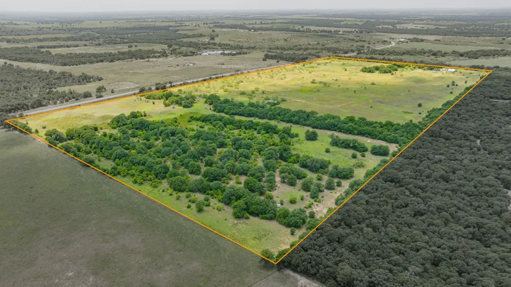 301 County Road 193 Carbon, TX 76435