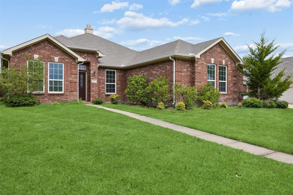 712 Beau Drive Wylie, TX 75098