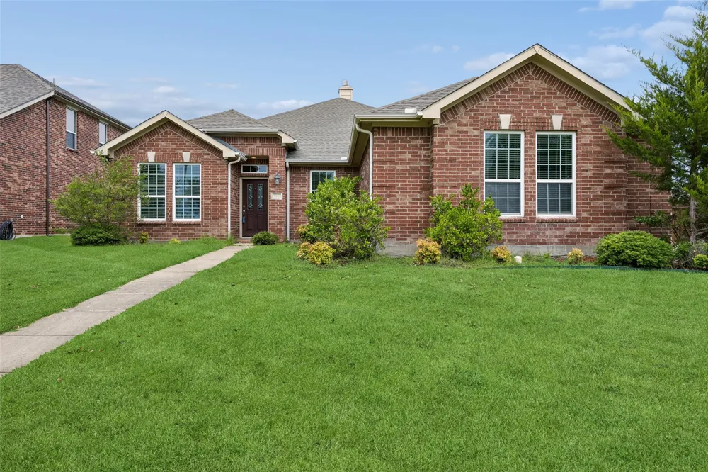 712 Beau Drive Wylie, TX 75098