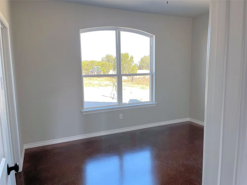 1068 County Road 327A Glen Rose, TX 76043