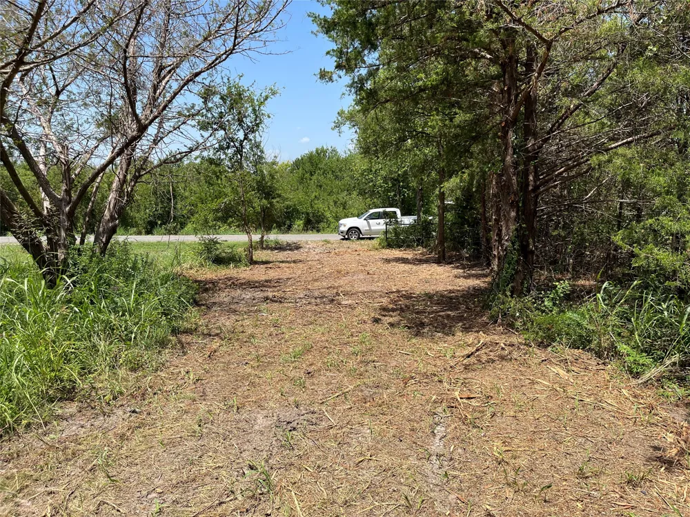 910 Kentucky Town Road Whitewright, TX 75491