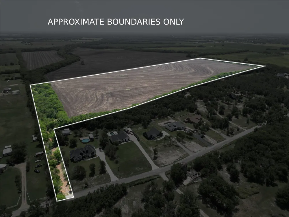 910 Kentucky Town Road Whitewright, TX 75491
