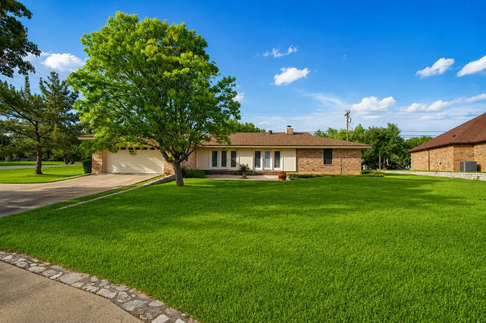 5132 Fairway Circle De Cordova, TX 76049