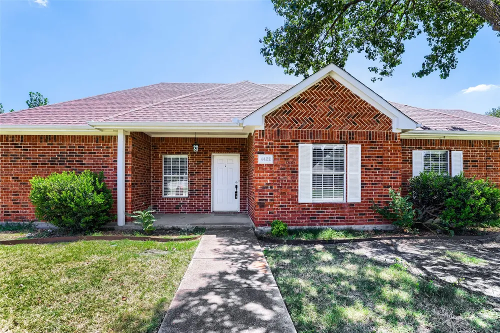4422 Briarcrest Lane Sachse, TX 75048