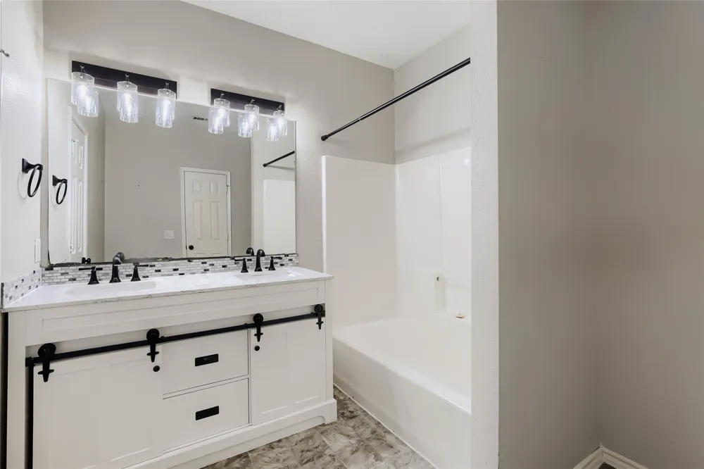 4422 Briarcrest Lane Sachse, TX 75048