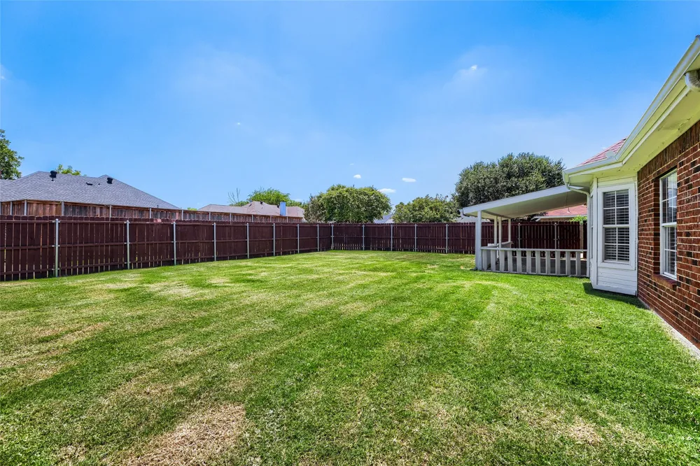 4422 Briarcrest Lane Sachse, TX 75048