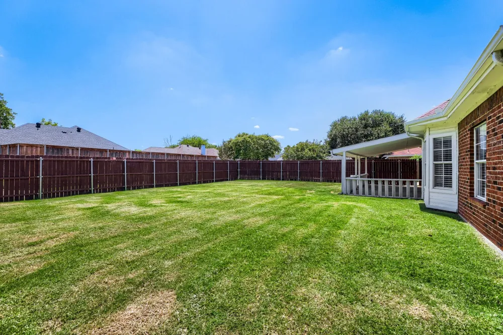 4422 Briarcrest Lane Sachse, TX 75048