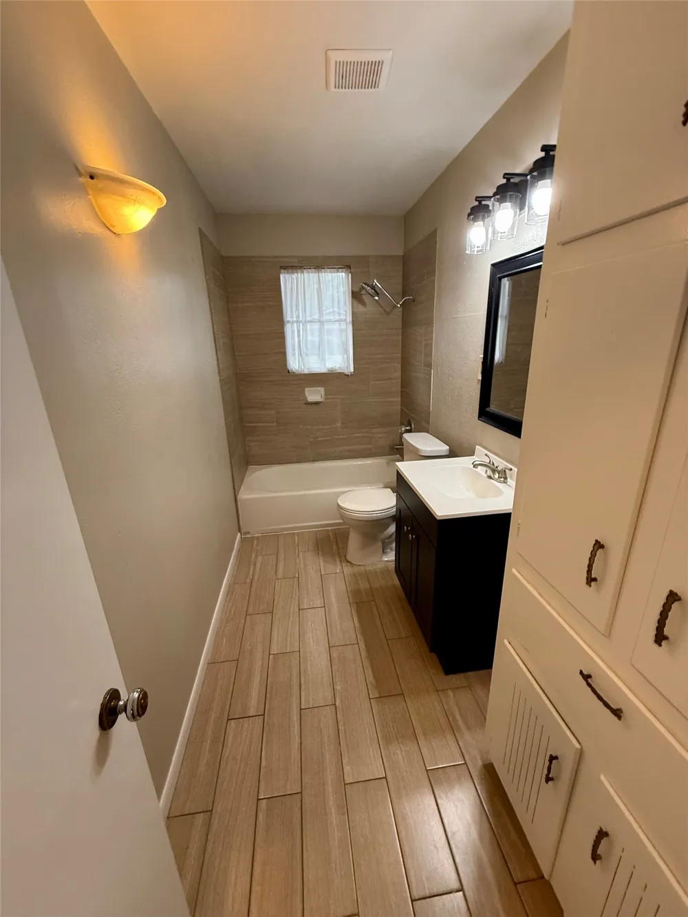 308 Simmons Drive Hurst, TX 76053