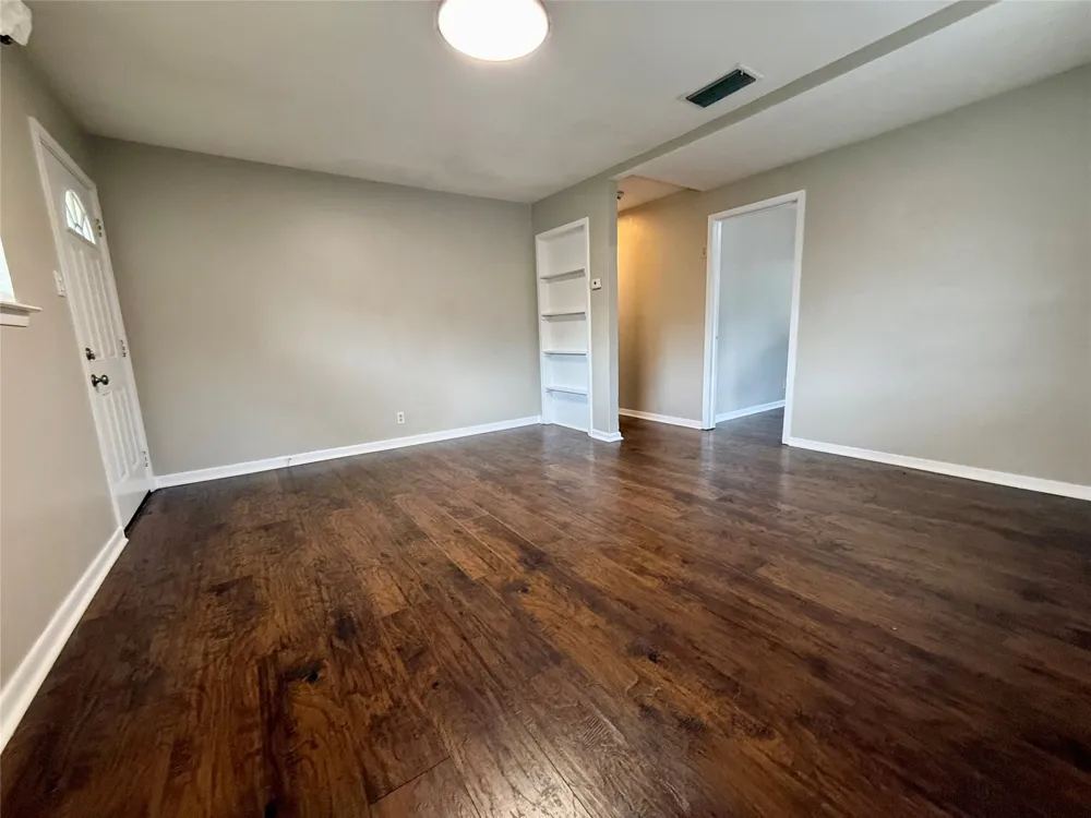 308 Simmons Drive Hurst, TX 76053