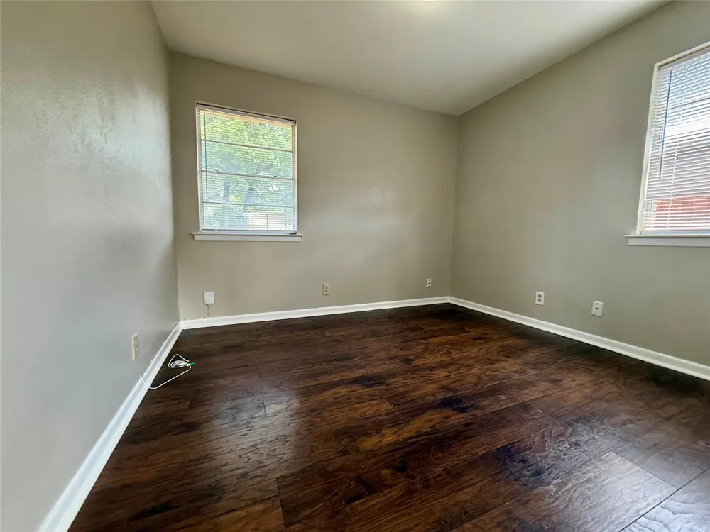 308 Simmons Drive Hurst, TX 76053