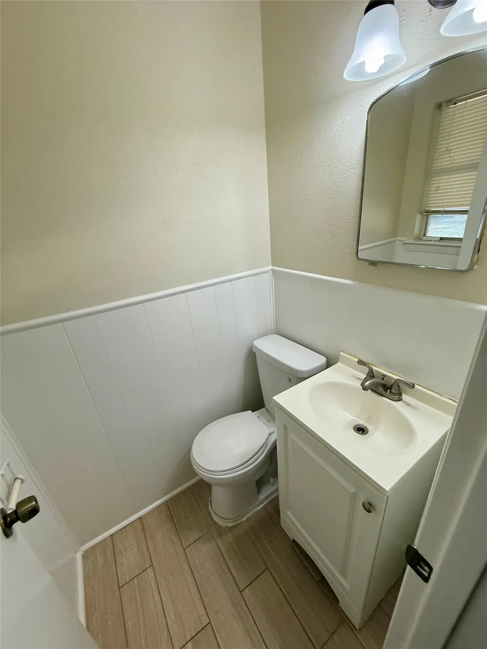 308 Simmons Drive Hurst, TX 76053