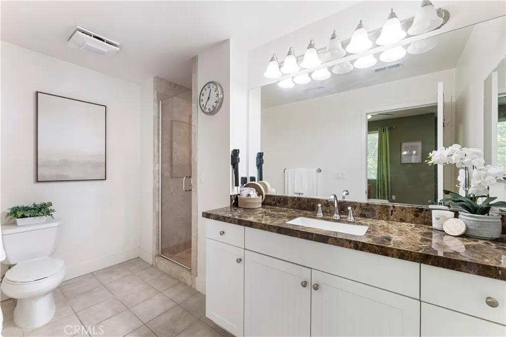 6300 Honolulu #207 La Crescenta, CA 91214