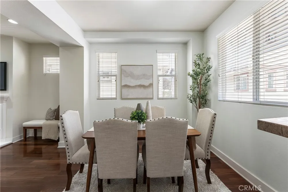 6300 Honolulu #207 La Crescenta, CA 91214
